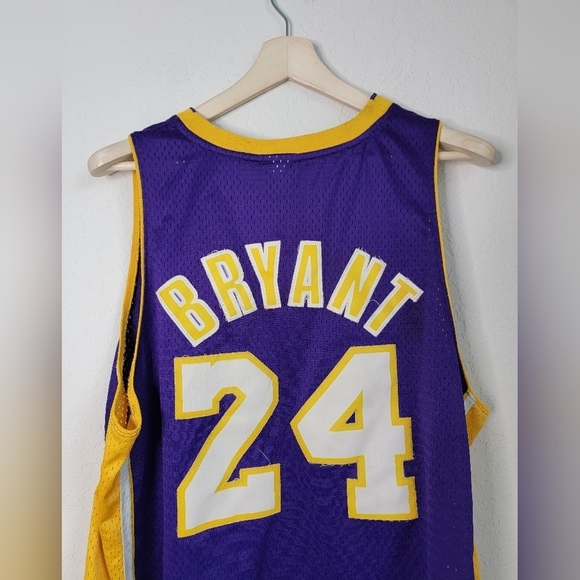 Lakers 24 Bryant Purple and Yellow NBA Jersey Size XL - Picture 11 of 16